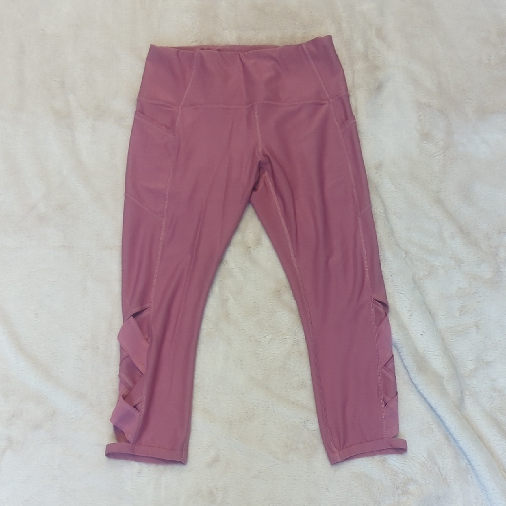 Women's Pink Capris